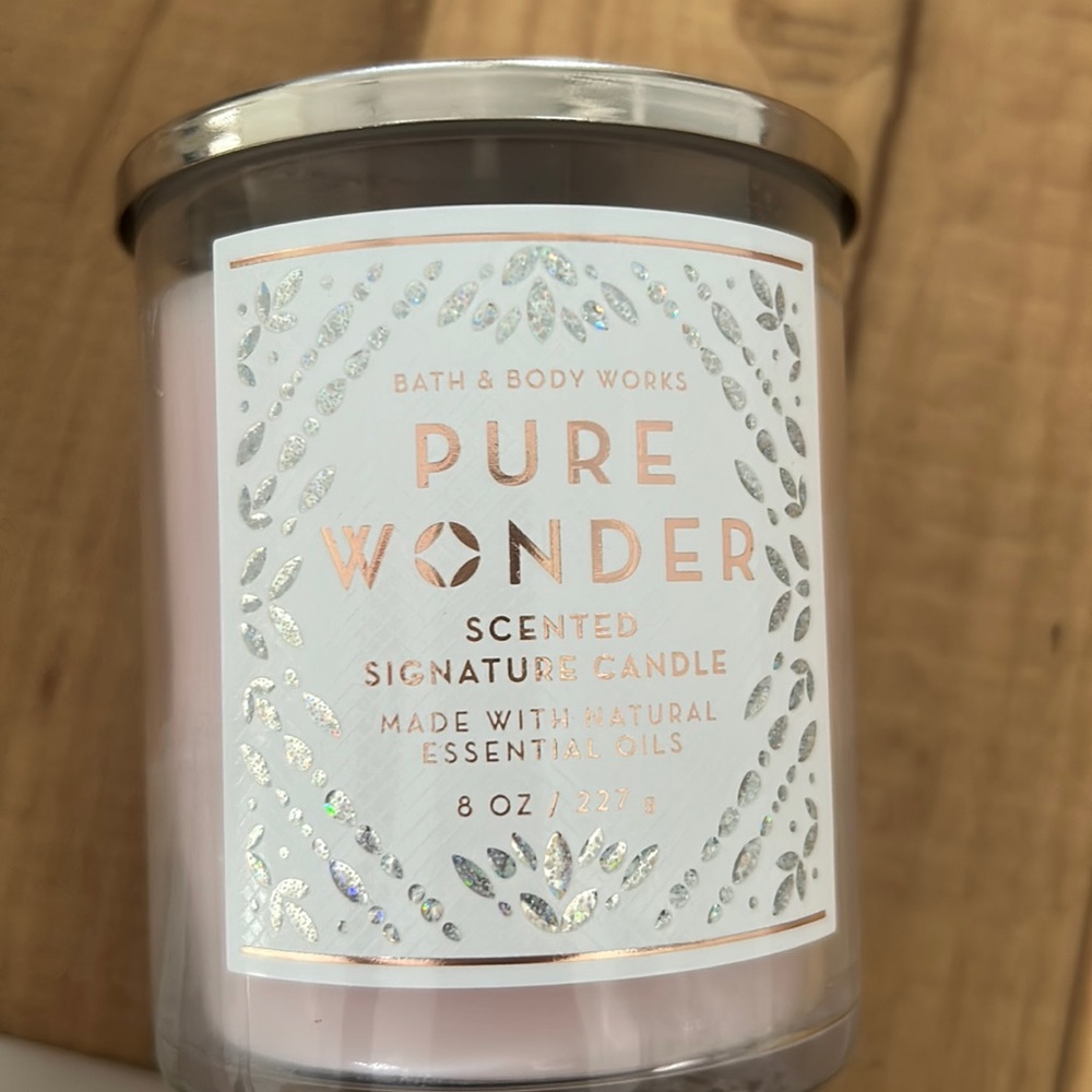 NWT Candle